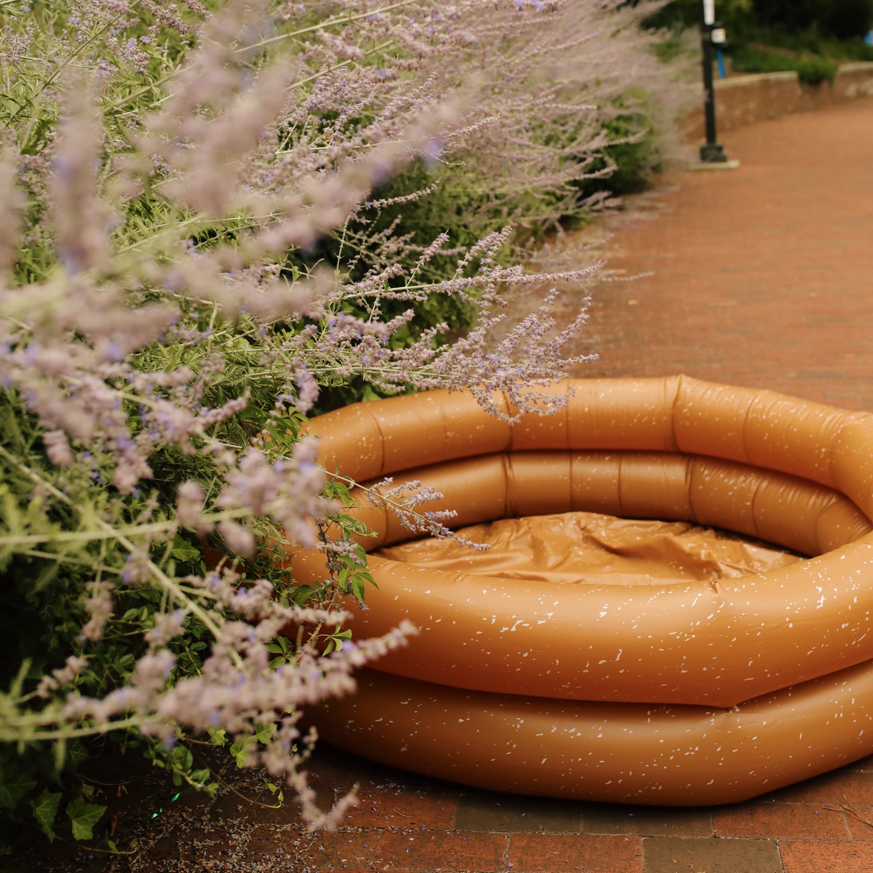 Earth Inflatable Pool – Mylleshop